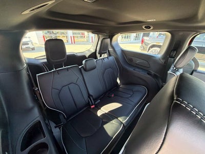2027 Chrysler Pacifica PACIFICA LIMITED
