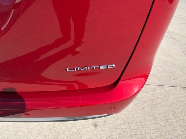 2027 Chrysler Pacifica PACIFICA LIMITED