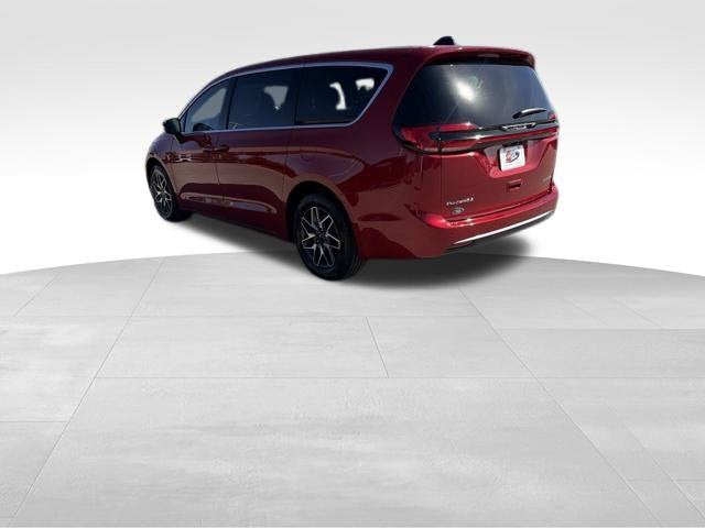 2027 Chrysler Pacifica PACIFICA LIMITED
