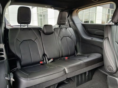 2026 Chrysler Pacifica PACIFICA SELECT AWD