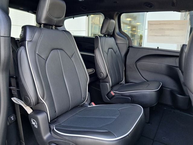 2027 Chrysler Pacifica PACIFICA LIMITED AWD