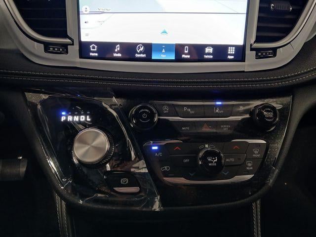 2026 Chrysler Pacifica PACIFICA LIMITED AWD