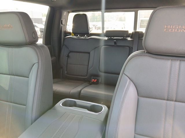 2025 Chevrolet Silverado 2500HD 4WD Crew Cab Standard Bed High Country