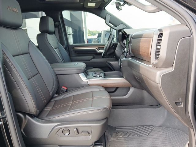 2025 Chevrolet Silverado 2500HD 4WD Crew Cab Standard Bed High Country