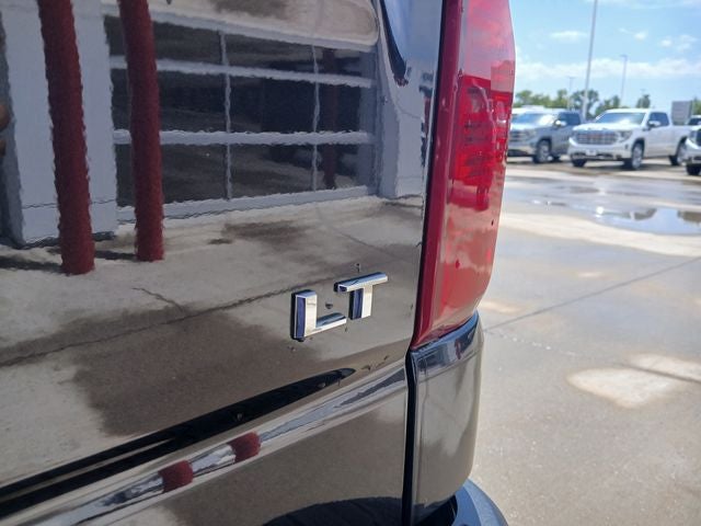 2022 Chevrolet Silverado 1500 4WD Crew Cab Standard Bed LT
