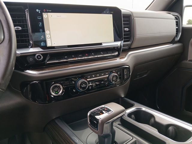 2022 Chevrolet Silverado 1500 4WD Crew Cab Standard Bed LT