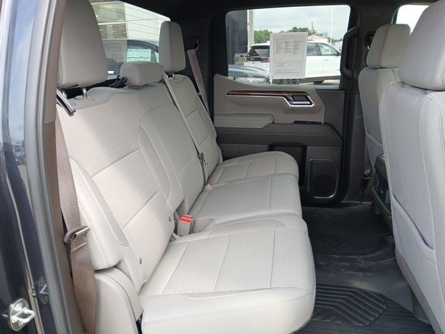 2022 Chevrolet Silverado 1500 4WD Crew Cab Standard Bed LT
