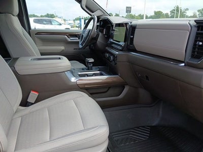 2022 Chevrolet Silverado 1500 4WD Crew Cab Standard Bed LT