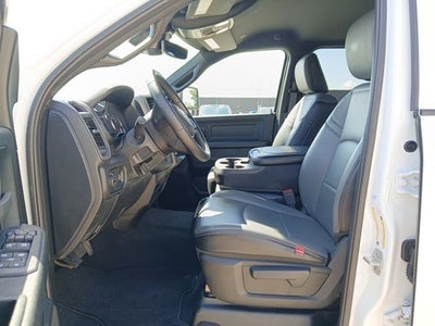 2025 RAM 2500 Tradesman Crew Cab 4x4 6'4' Box