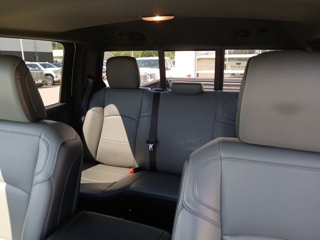 2025 RAM 2500 Tradesman Crew Cab 4x4 6'4' Box
