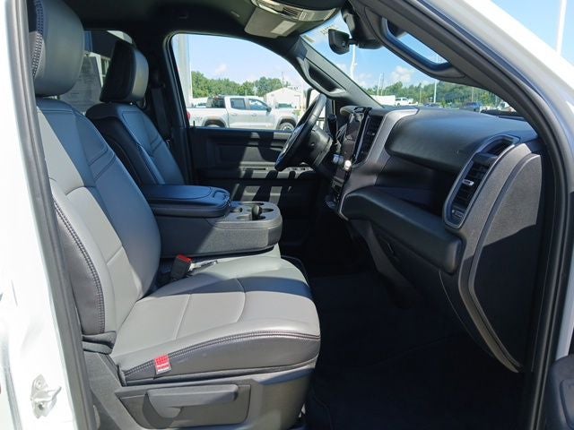 2025 RAM 2500 Tradesman Crew Cab 4x4 6'4' Box