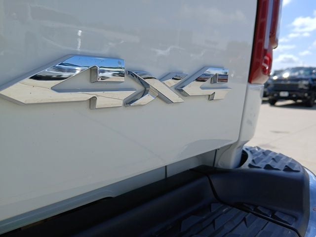 2025 RAM 2500 Tradesman Crew Cab 4x4 6'4' Box