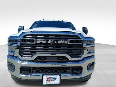 2025 RAM 2500 Tradesman Crew Cab 4x4 6'4' Box