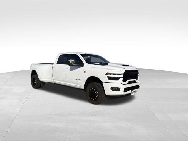 2026 RAM 3500 Laramie Crew Cab 4x4 8' Box