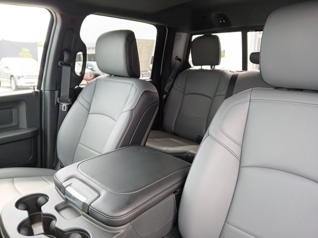 2027 RAM Ram 2500 RAM 2500 TRADESMAN CREW CAB 4X4 6'4' BOX