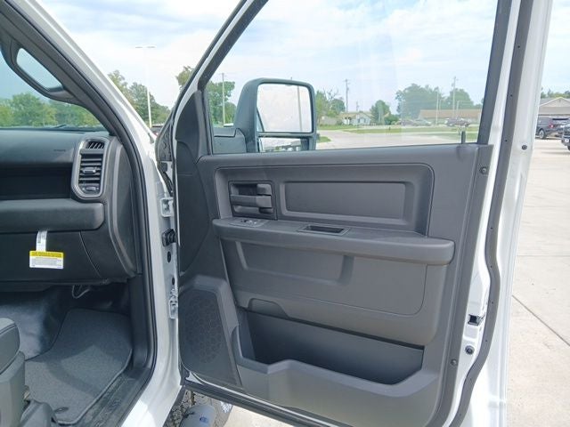 2027 RAM Ram 2500 RAM 2500 TRADESMAN CREW CAB 4X4 6'4' BOX