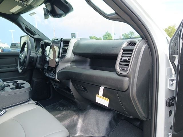 2027 RAM Ram 2500 RAM 2500 TRADESMAN CREW CAB 4X4 6'4' BOX