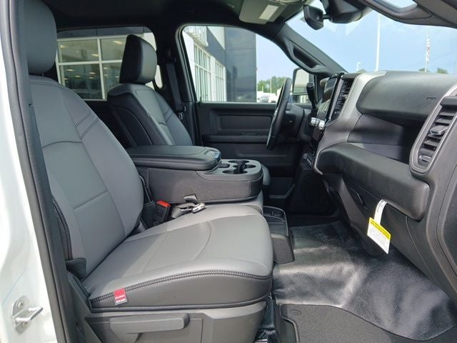2027 RAM Ram 2500 RAM 2500 TRADESMAN CREW CAB 4X4 6'4' BOX
