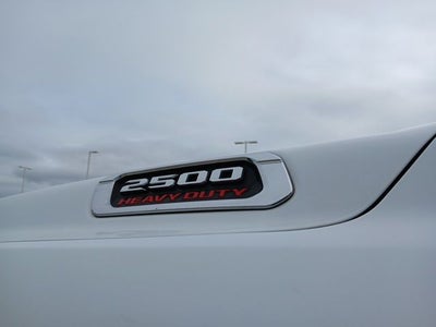 2022 RAM 2500 Laramie Crew Cab 4x4 6'4' Box