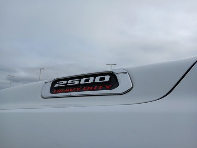 2022 RAM 2500 Laramie Crew Cab 4x4 6'4' Box