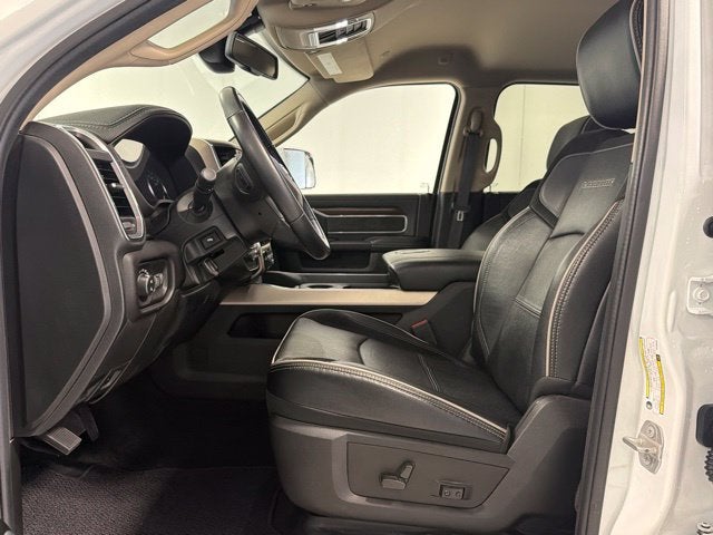 2022 RAM 2500 Laramie Crew Cab 4x4 6'4' Box