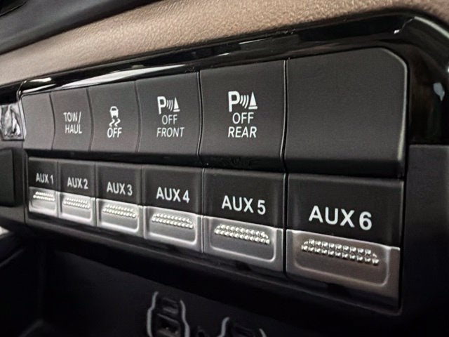 2022 RAM 2500 Laramie Crew Cab 4x4 6'4' Box