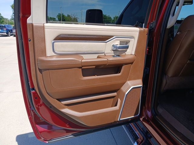 2023 RAM 2500 Laramie Crew Cab 4x4 6'4' Box