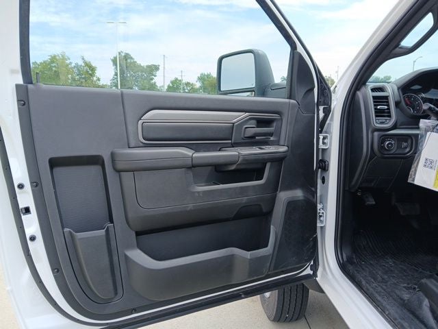 2027 RAM 5500 Chassis Cab Tradesman