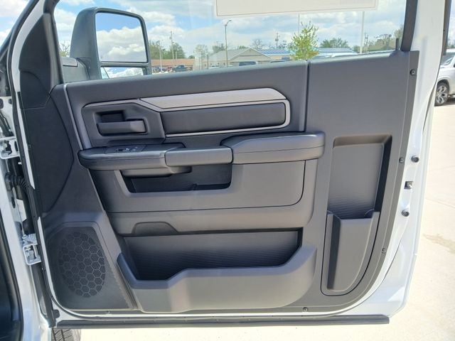 2026 RAM Ram 3500 Chassis Cab RAM 3500 TRADESMAN CHASSIS REGULAR CAB 4X4 84' CA