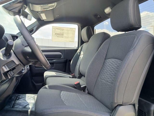 2026 RAM 3500 Chassis RAM 3500 TRADESMAN CHASSIS REGULAR CAB 4X4 84' CA