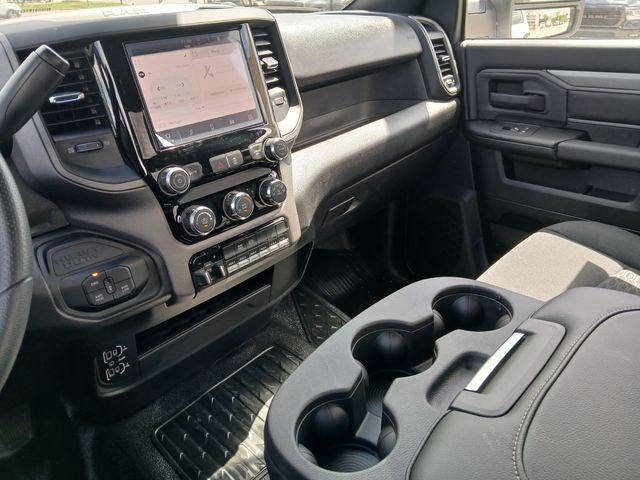 2026 RAM 3500 Chassis RAM 3500 TRADESMAN CHASSIS REGULAR CAB 4X4 84' CA