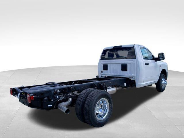 2026 RAM 3500 Chassis RAM 3500 TRADESMAN CHASSIS REGULAR CAB 4X4 84' CA