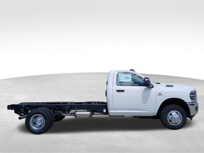 2026 RAM 3500 Chassis RAM 3500 TRADESMAN CHASSIS REGULAR CAB 4X4 84' CA