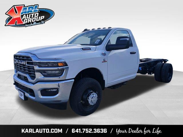 2026 RAM 3500 Chassis TRADESMAN REGULAR CAB 4X4 84' CA