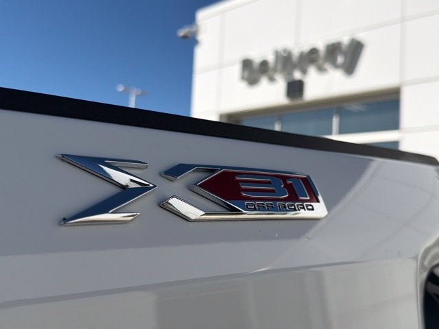 2022 GMC Sierra 1500 Limited 4WD Crew Cab Short Box SLT