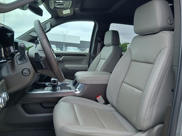 2026 GMC Sierra 1500 Crew Cab, Short Bed, SLT, 4WD