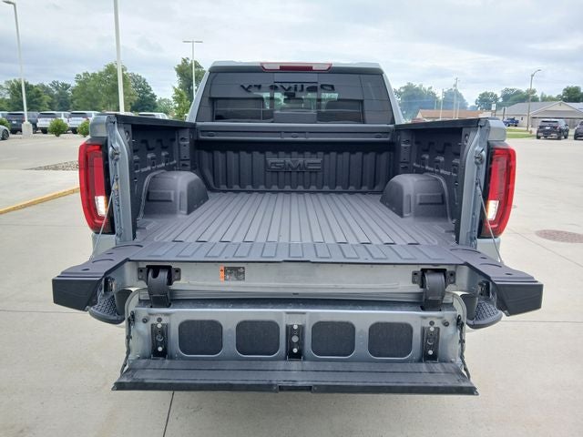 2026 GMC Sierra 1500 Crew Cab, Short Bed, SLT, 4WD