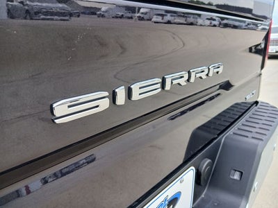2024 GMC Sierra 1500 4WD Crew Cab Short Box SLT