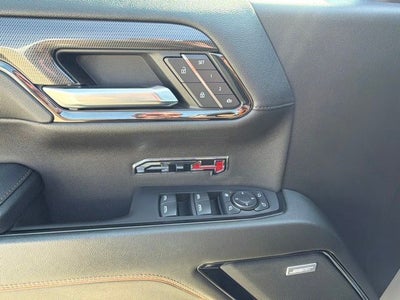 2024 GMC Sierra 1500 4WD Crew Cab Standard Box AT4