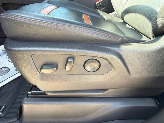 2024 GMC Sierra 1500 4WD Crew Cab Standard Box AT4