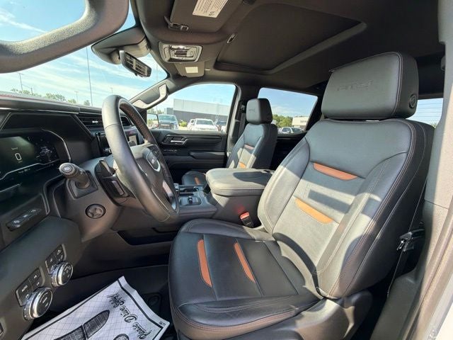 2024 GMC Sierra 1500 4WD Crew Cab Standard Box AT4