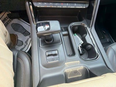 2024 GMC Sierra 1500 4WD Crew Cab Standard Box AT4