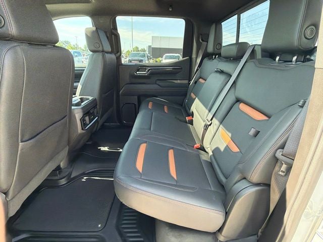 2024 GMC Sierra 1500 4WD Crew Cab Standard Box AT4