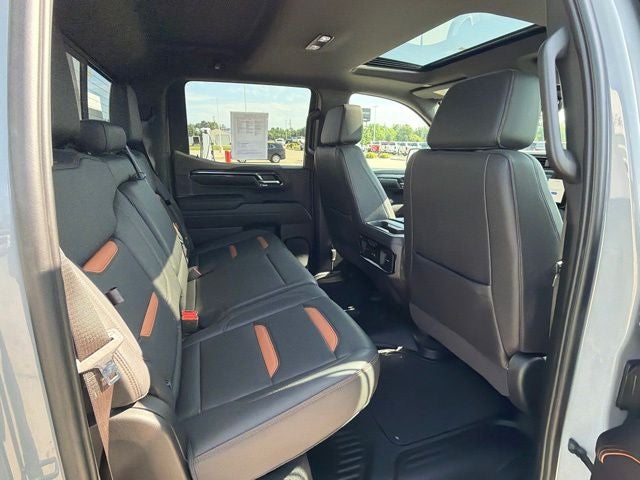 2024 GMC Sierra 1500 4WD Crew Cab Standard Box AT4