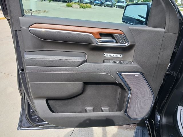 2023 GMC Sierra 1500 4WD Crew Cab Short Box Denali