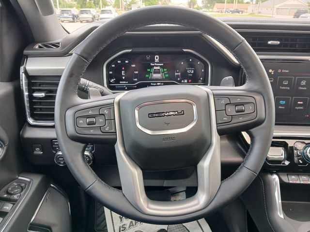 2023 GMC Sierra 1500 4WD Crew Cab Short Box Denali