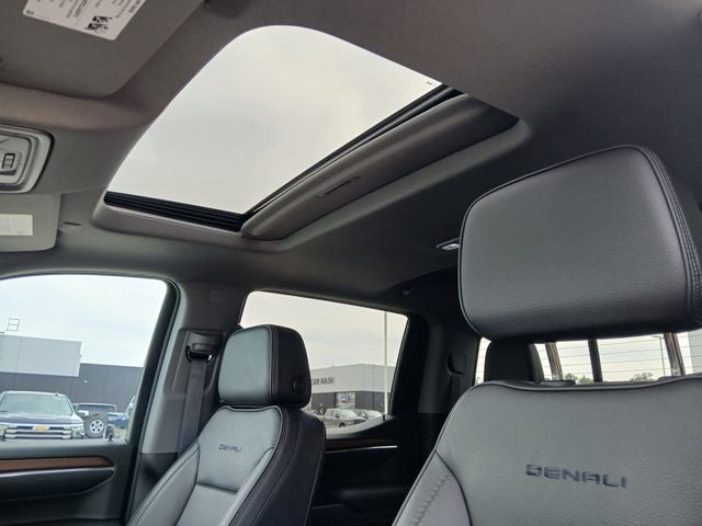 2023 GMC Sierra 1500 4WD Crew Cab Short Box Denali