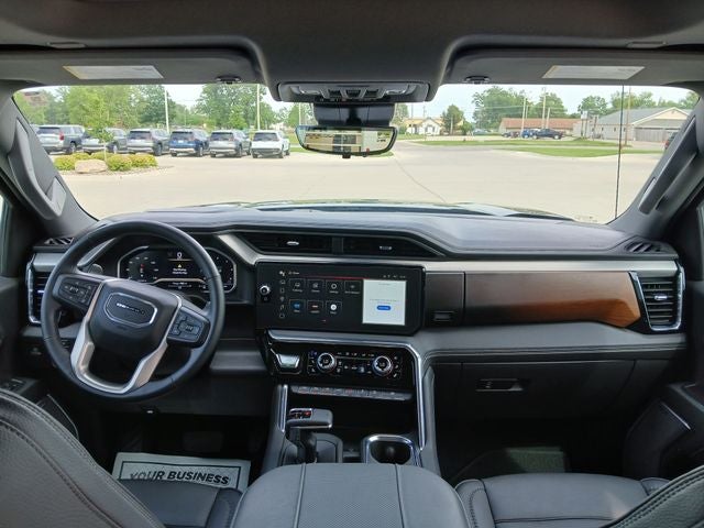 2023 GMC Sierra 1500 4WD Crew Cab Short Box Denali