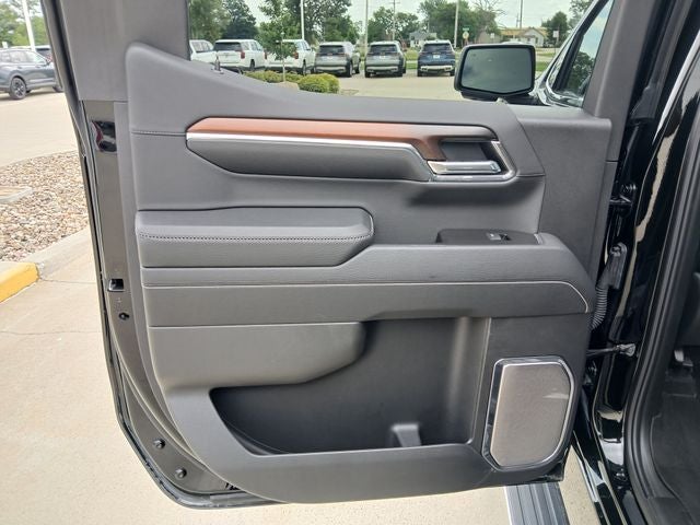 2025 GMC Sierra 1500 4WD Crew Cab Short Box Denali