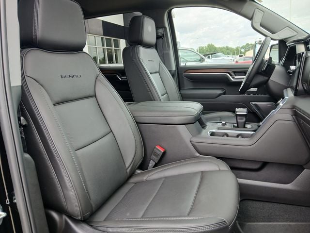2025 GMC Sierra 1500 4WD Crew Cab Short Box Denali